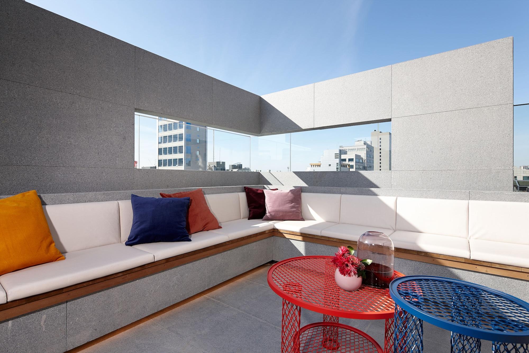 Hotel L7 Hongdae By Lotte 4*